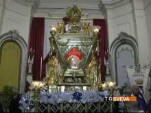 Trinitapoli | Tanti fedeli in piazza per la processione del “Legno Santo”